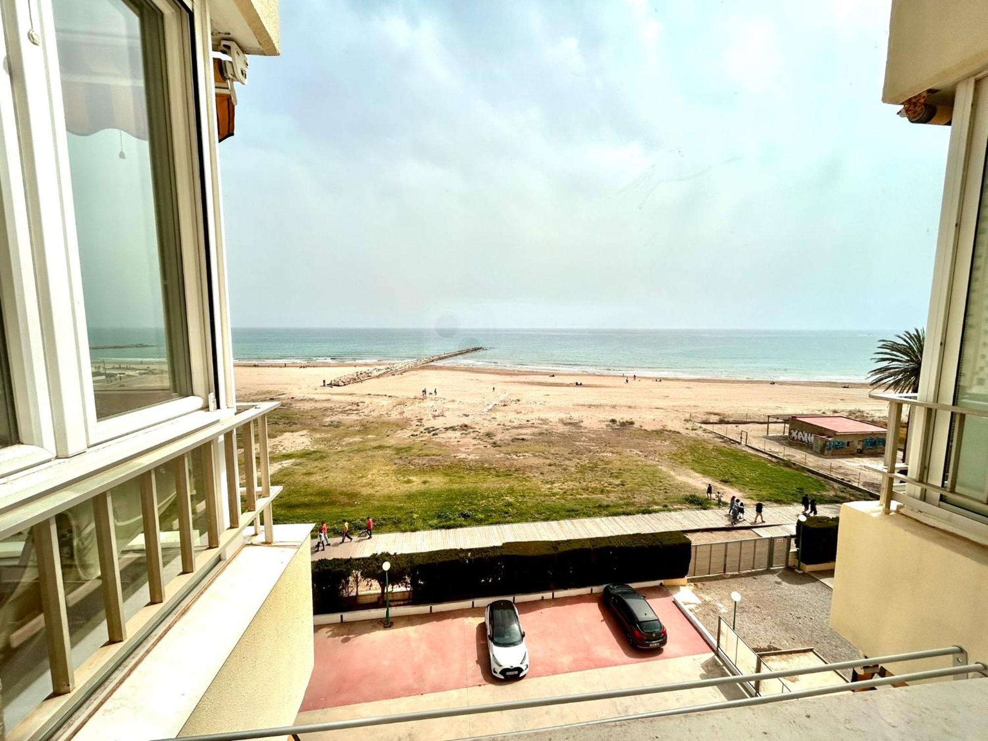 Piso En El Puig: Frente Al Mar Leilighet Eksteriør bilde